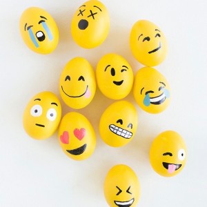 diy-oeuf-de-paques-emojis